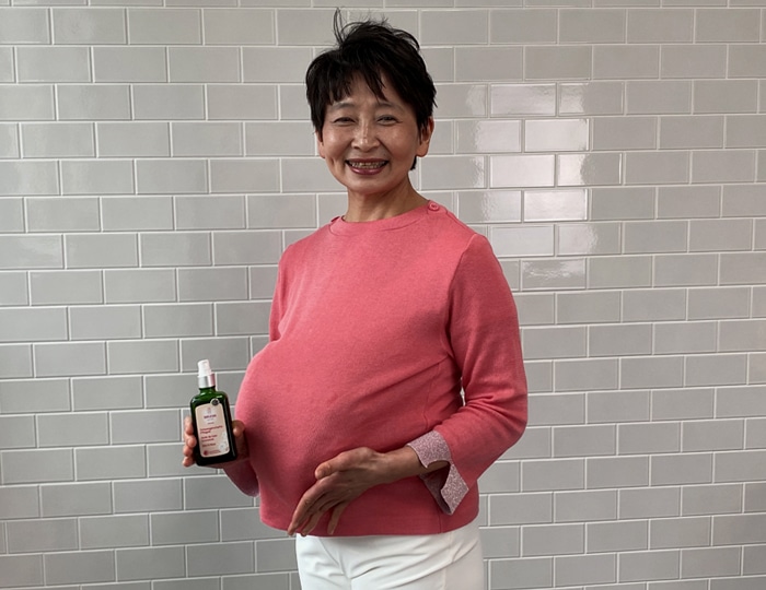 ヴェレダプレマママッサージセミナー講師 助産師 浅井貴子先生 講義風景